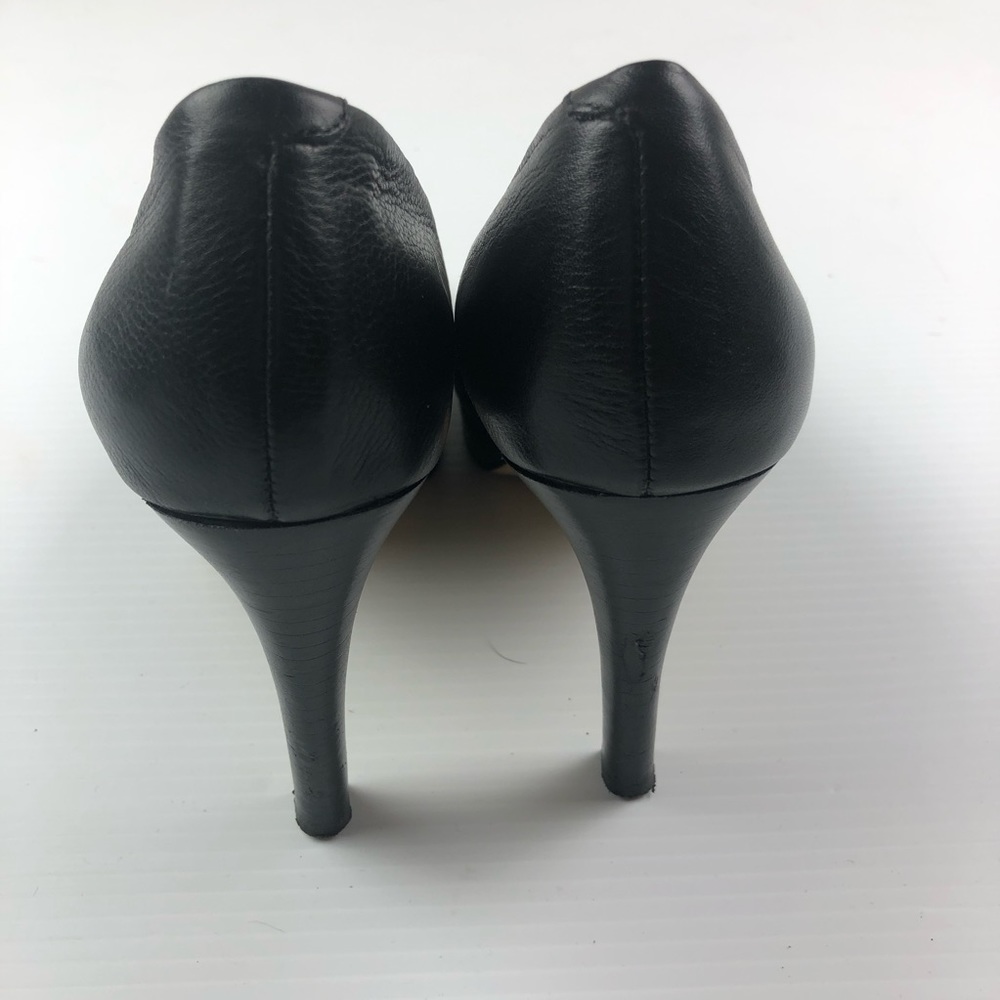 Banana Republic Black Heel Pumps Size 8 - Picture 6 of 8